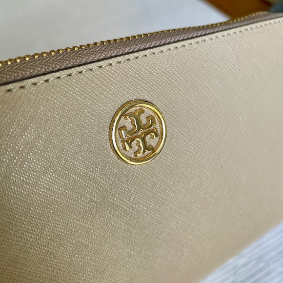 Tory Burch Leather Zip Around Wallet - Picture 5 of 8